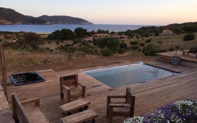 Les Bergeries D'arone