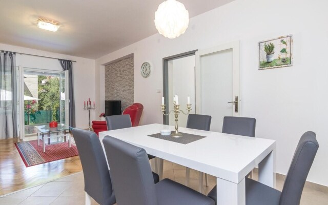 Awesome Home in Rovinj With Wifi and 3 Bedrooms
