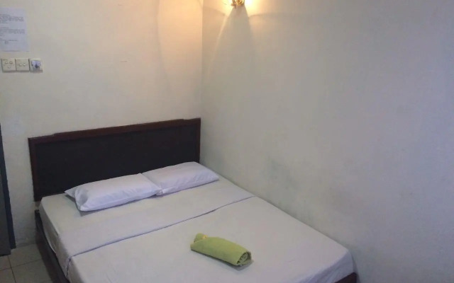 SPOT ON 89818 Ban Hin Hotel