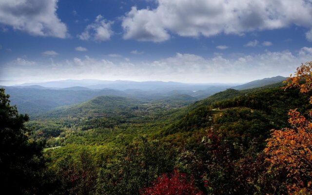 Mountain Splendor by Jackson Mountain Homes