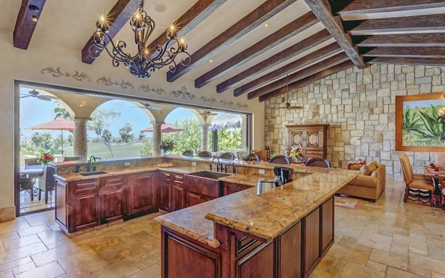 Blue Desert 11 - Casa De La Familia