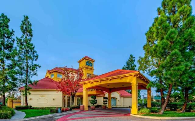 La Quinta Inn & Suites by Wyndham Fremont / Silicon Valley