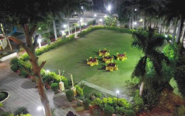 S S Kingdom & Holiday Resort