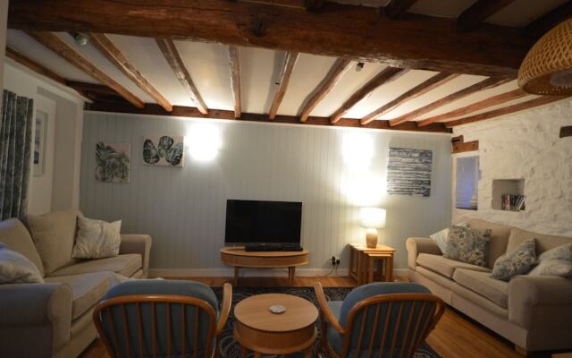 Whitewells Farm Cottages