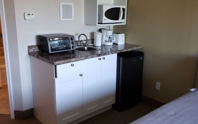 The Medicine Hat Villa