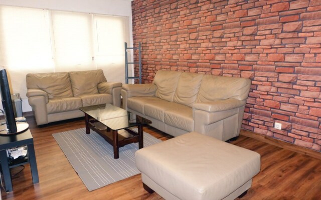 2 Bedroom Senayan Apartment by Travelio