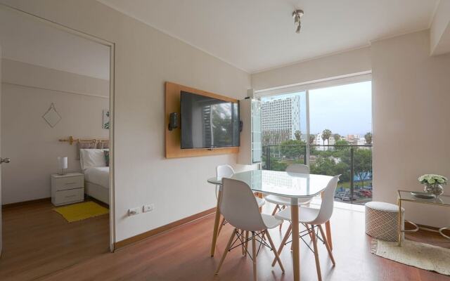 Moderno dpto en Barranco con piscina y gimnasio