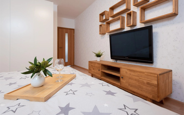 AHause на Шаумяна 87