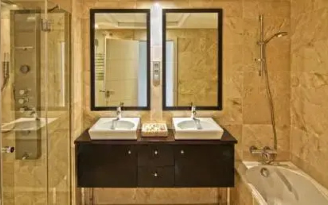First Line House Casares del Mar