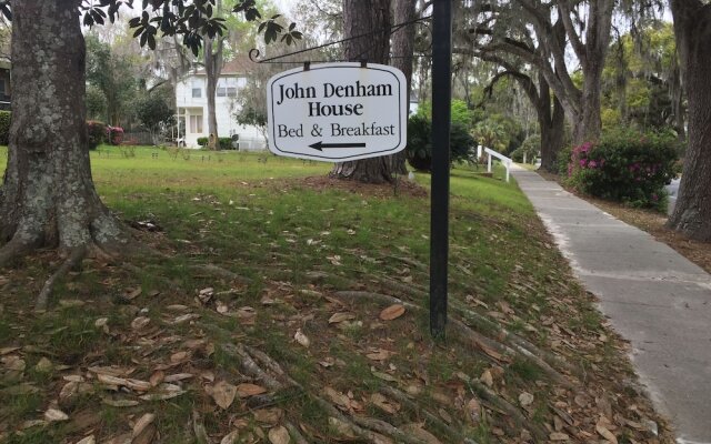 1872 John Denham House Bed and Breakfast