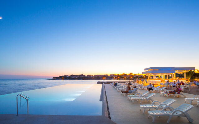 Aminess Vival Maestral Hotel