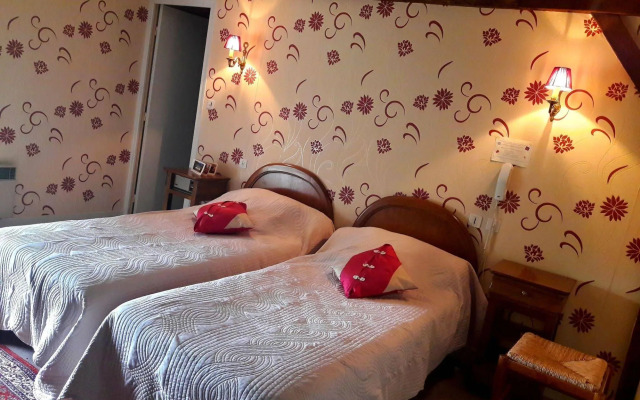 Logis Le Clos du Montvinage Rest. Auberge Val De lOise