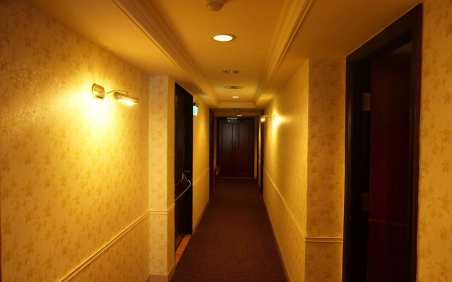 Hotel Flora