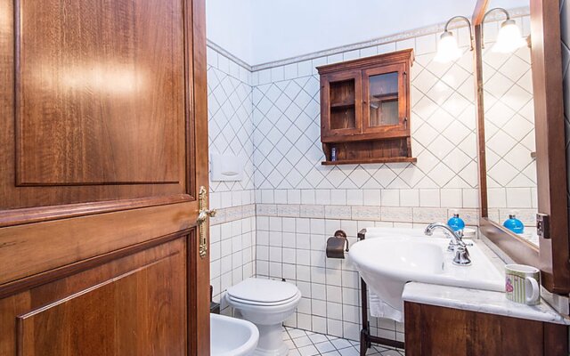 Spanish Steps Top Location