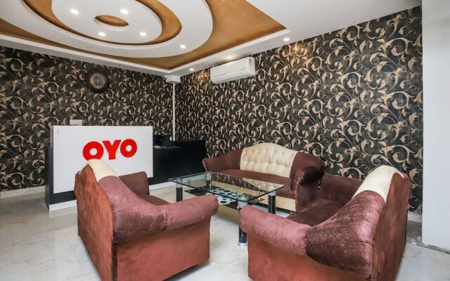 OYO 22235 Mint Residency