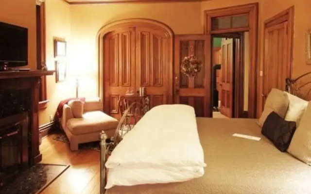 Boyden House Inn B&B