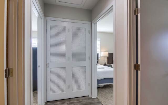 The Luxe Suites of Temecula Heights