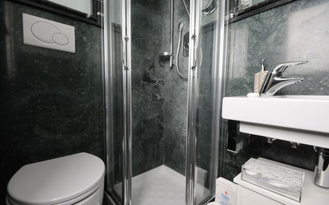 Suite Spagna 29 Luxury Apartment Spanish Steps View