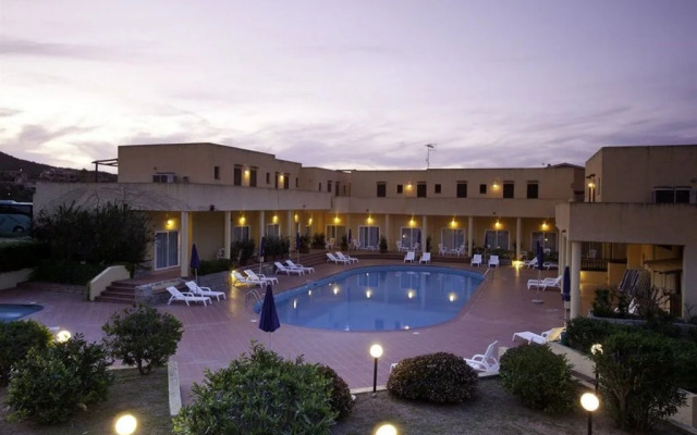 Blu Hotel Laconia