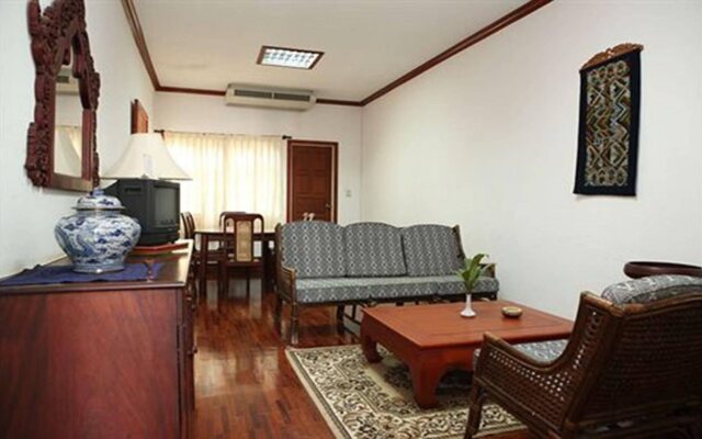 Vansana Hotel Ban Phonthan