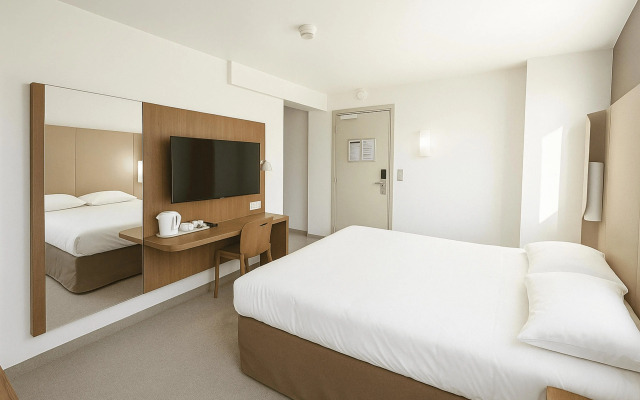 Campanile Fontainebleau