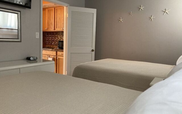 Le Boot Oceanfront Suites
