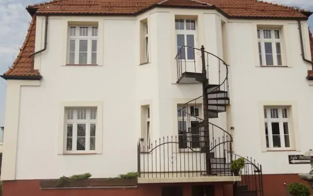 Pałacyk w Pakości Hotel