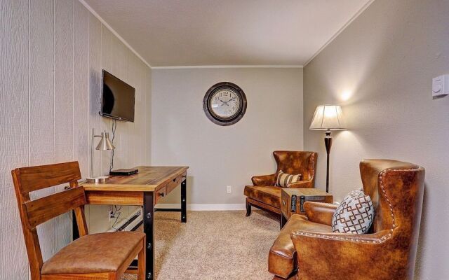 Knotty Pine Lodge - 4 Br Townhouse