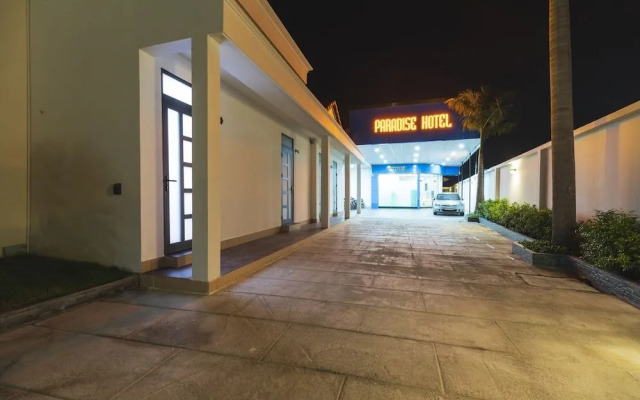 Paradise Hotel