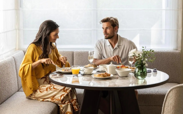 Crown Resorts Horizon Hotel