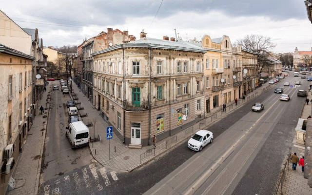 Two bedrooms & studio on Lychakivska 16