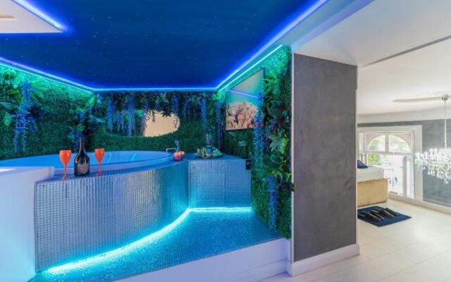 Enzo Capo Luxury Suites