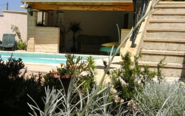 Nice Holiday Home With Swimming Pool and Enclosed Garden