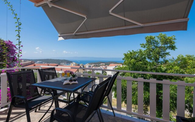 Nice Home in Makarska With Wifi and 2 Bedrooms