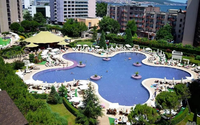 Студио ARENDO в 5-звезден комплекс