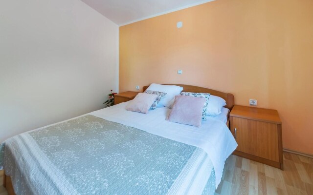 Beautiful Home in Betiga With Wifi and 4 Bedrooms