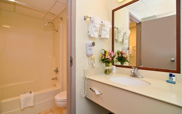 Best Western Cooper's Mill Hotel