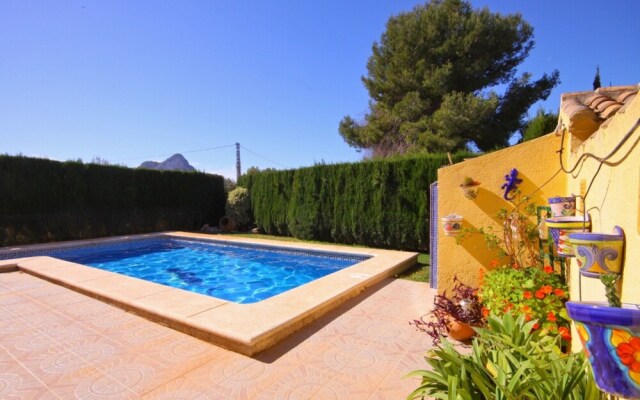 Villa - 3 Bedrooms with Pool and WiFi - 105021