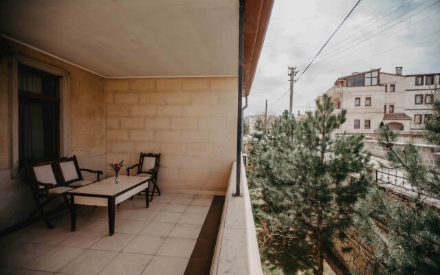 Royal Stone Houses - Goreme