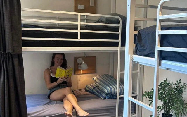 Mad Monkey Coogee Beach Hostel