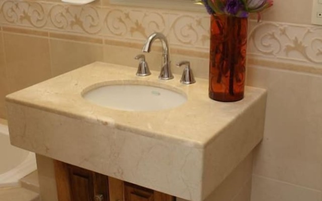 Casa Karina - Emiliano Zapata by MDR