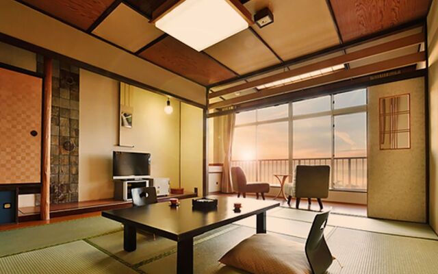 Tenku Kaiyu no Yado Suehiro