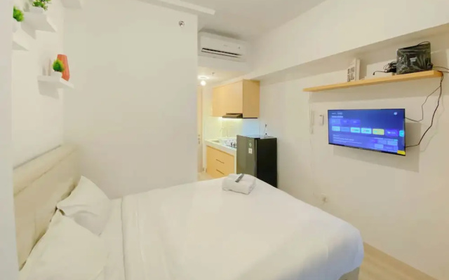 Good Choice And Homey Studio At Tokyo Riverside Pik 2 Apartment – Guest Rooms – Jakarta