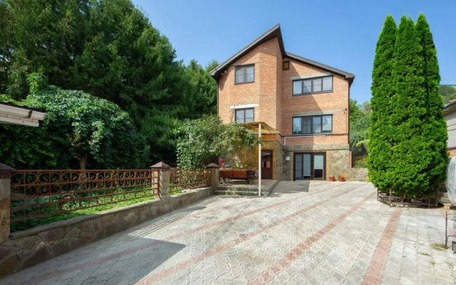 Guest House Petrovka