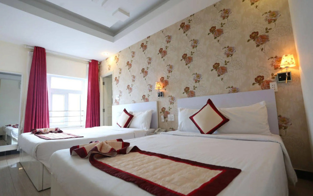 Lee Park Hotel