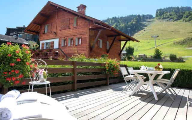 Simply Morzine Chalet Carving