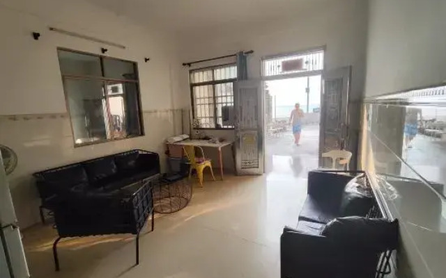 Oriental Erlihai Youth Hostel