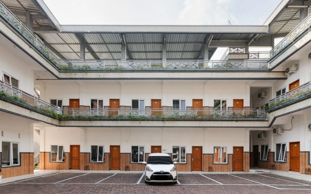 Urbanview Hotel Sky Batu Malang by RedDoorz