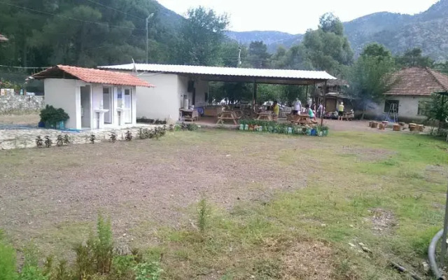 Asmali Kösk Pansiyon