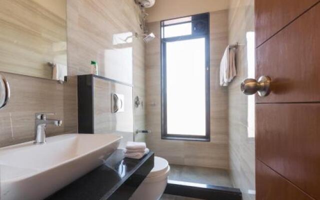Greenwoods Six by Vista Rooms